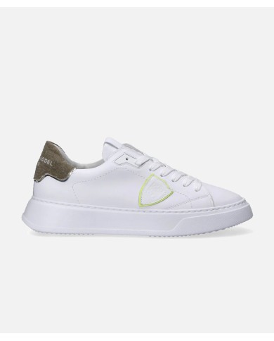 SNEAKER SNEAKER