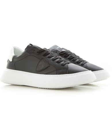 SNEAKER SNEAKER