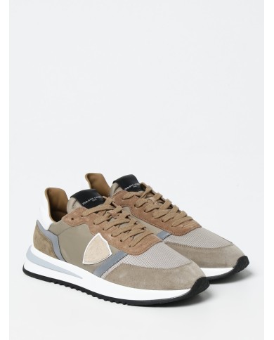 SNEAKER SNEAKER