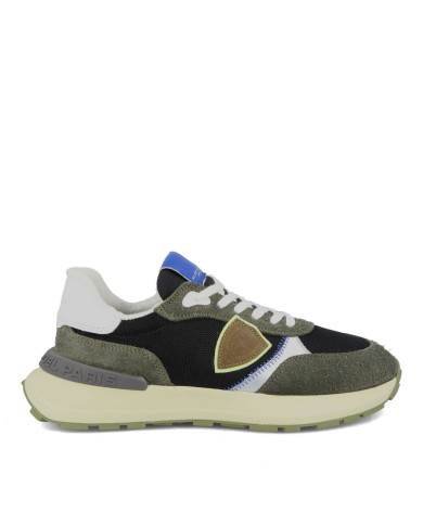 SNEAKER SNEAKER