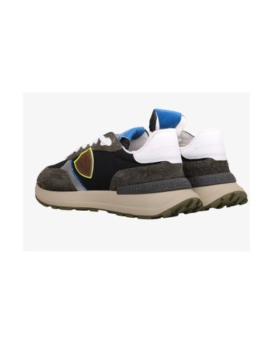 SNEAKER SNEAKER