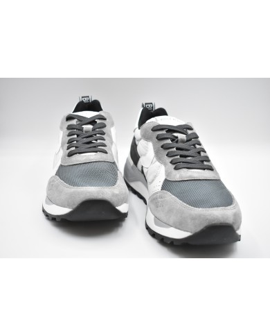 SNEAKER SNEAKER