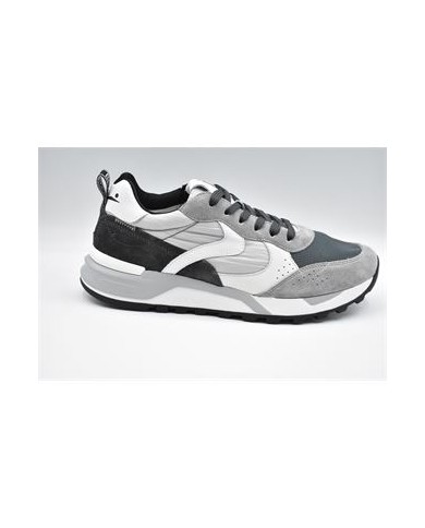 SNEAKER SNEAKER